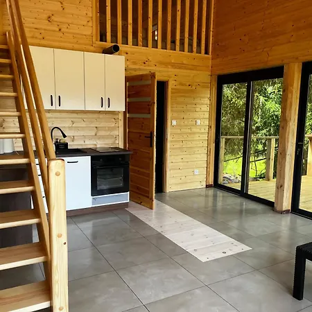 Apartman W Lesie Nad Rzeka *